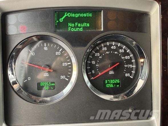 Kenworth W900 وحدات الجر