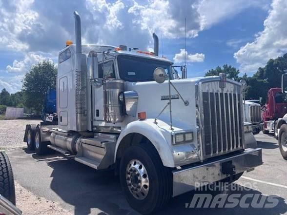 Kenworth W900B وحدات الجر