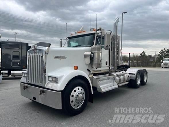 Kenworth W900L وحدات الجر