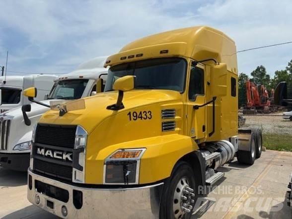Mack ANTHEM 64T وحدات الجر