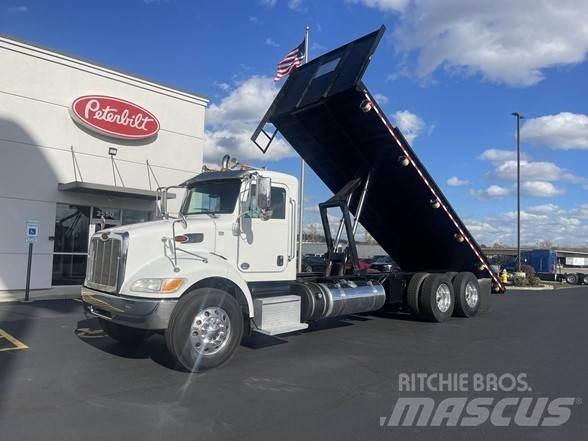 Peterbilt 348 شاحنات قلابة