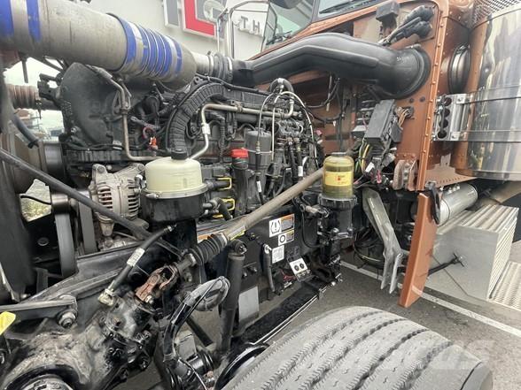 Peterbilt 389 وحدات الجر