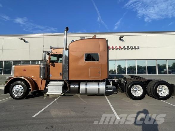 Peterbilt 389 وحدات الجر