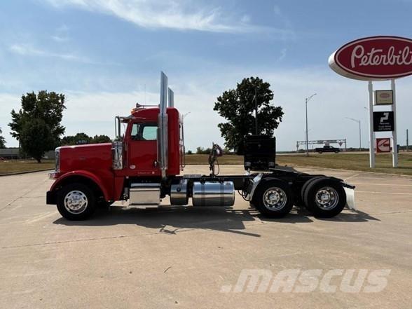 Peterbilt 389 وحدات الجر