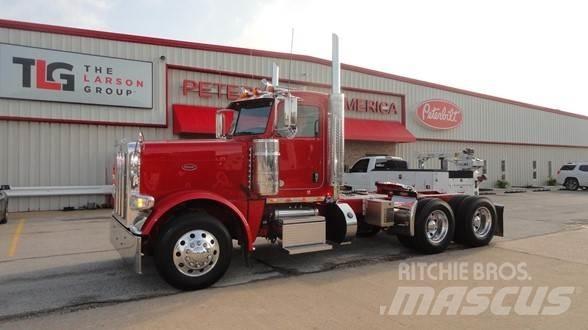 Peterbilt 389 وحدات الجر