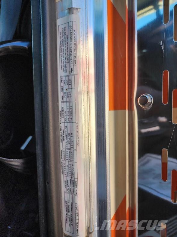 Peterbilt 389 وحدات الجر