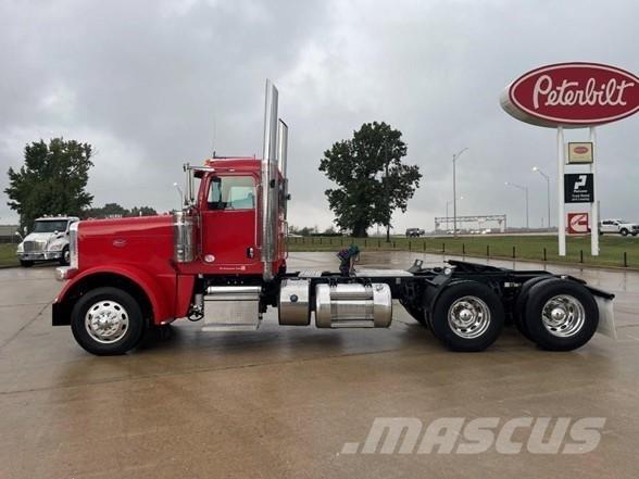 Peterbilt 389 وحدات الجر
