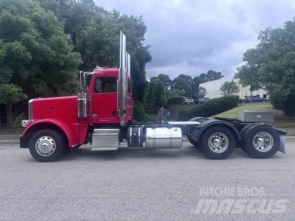 Peterbilt 389 وحدات الجر