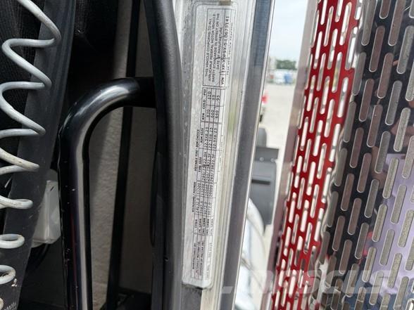 Peterbilt 389 وحدات الجر