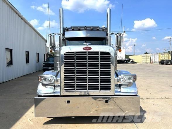 Peterbilt 389 وحدات الجر