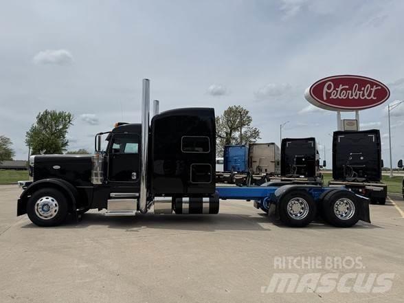 Peterbilt 389 وحدات الجر