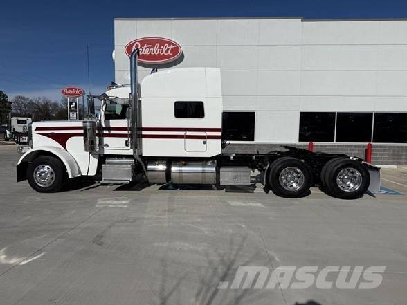 Peterbilt 389 وحدات الجر