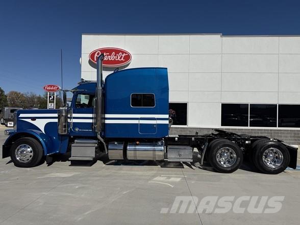Peterbilt 389 وحدات الجر