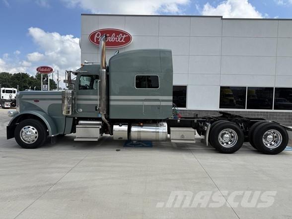Peterbilt 389 وحدات الجر