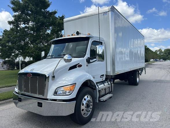 Peterbilt 536 شاحنات ذات هيكل صندوقي