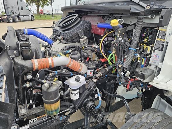 Peterbilt 536 أخرى