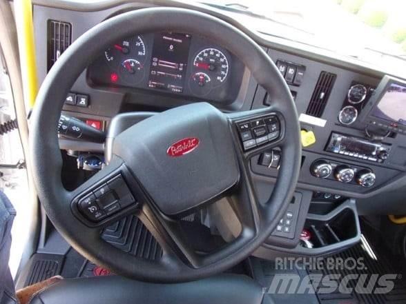 Peterbilt 536 أخرى