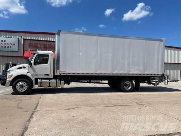 Peterbilt 536 شاحنات ذات هيكل صندوقي