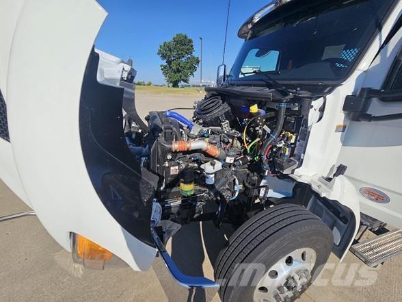 Peterbilt 536 شاحنات مسطحة/مفصلية الجوانب