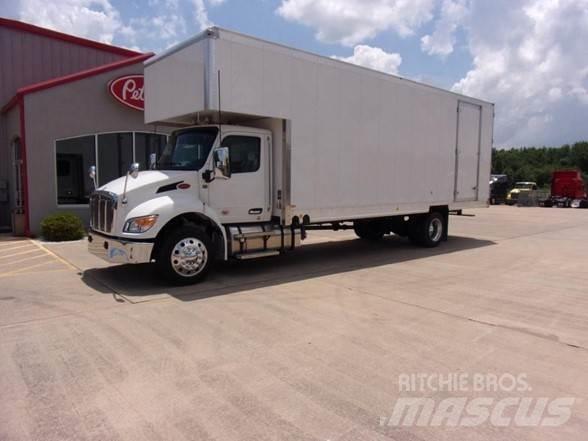 Peterbilt 536 شاحنات ذات هيكل صندوقي