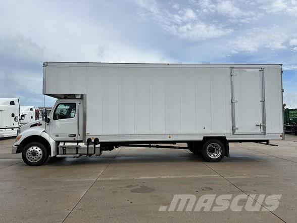 Peterbilt 536 شاحنات ذات هيكل صندوقي