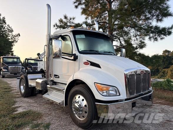Peterbilt 537 وحدات الجر