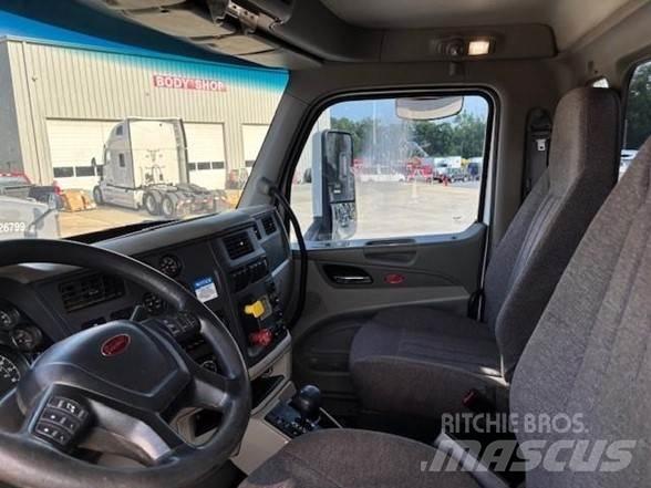Peterbilt 567 شاحنات قلابة