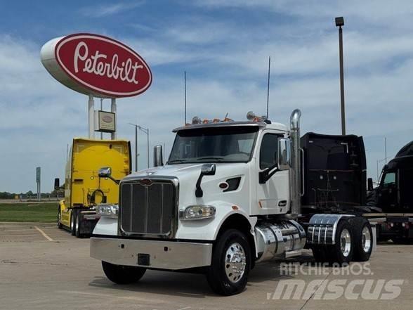 Peterbilt 567 وحدات الجر