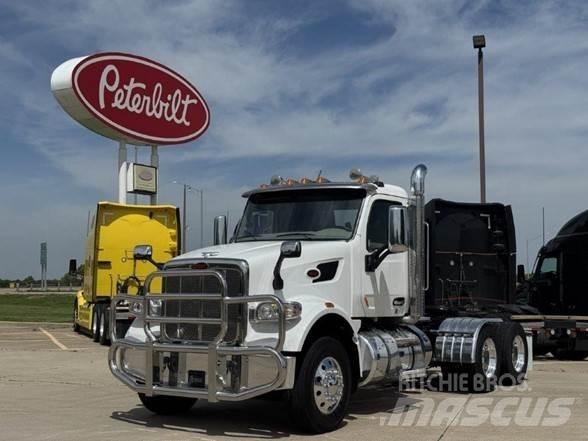 Peterbilt 567 وحدات الجر