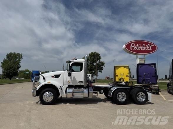Peterbilt 567 وحدات الجر