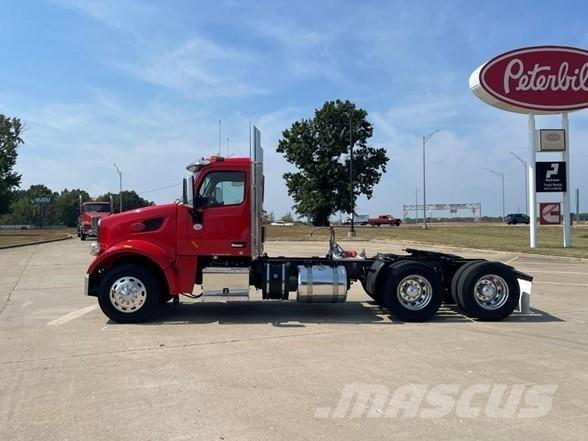 Peterbilt 567 وحدات الجر