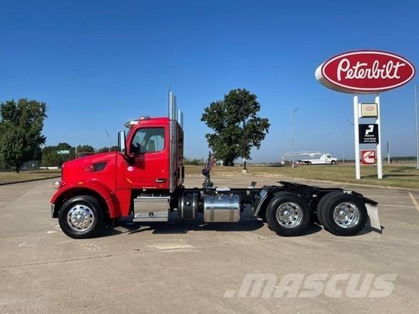Peterbilt 567 وحدات الجر