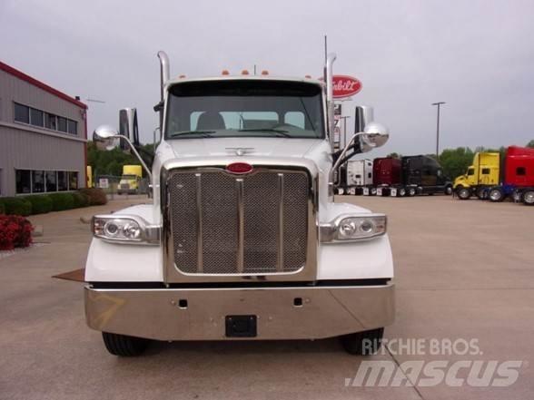 Peterbilt 567 وحدات الجر