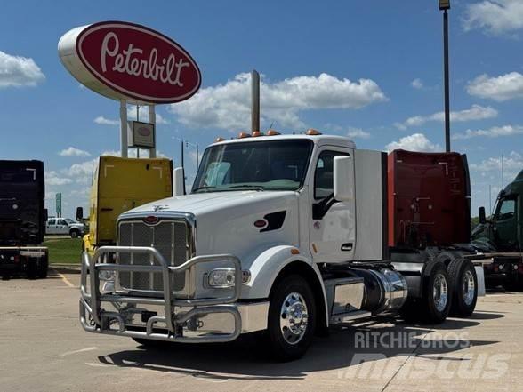 Peterbilt 567 وحدات الجر