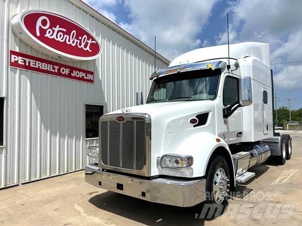 Peterbilt 567 وحدات الجر