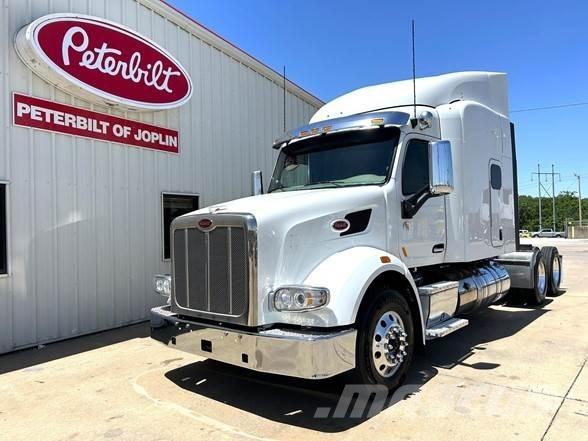 Peterbilt 567 وحدات الجر