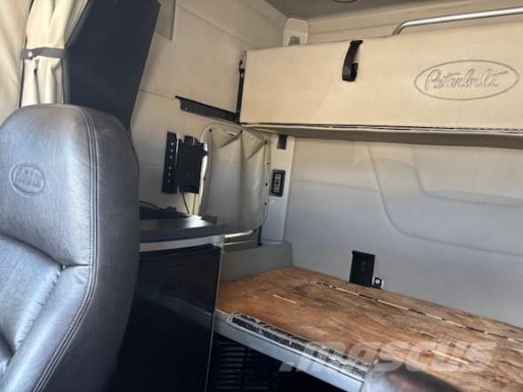 Peterbilt 567 وحدات الجر