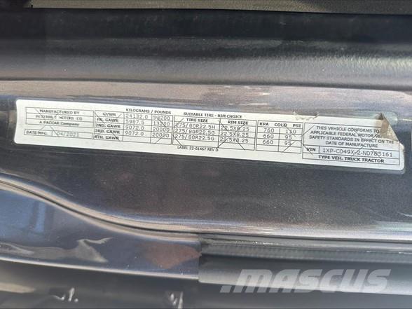 Peterbilt 567 وحدات الجر