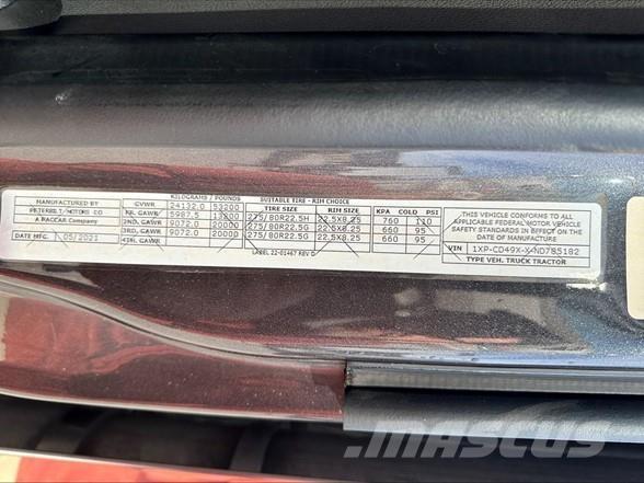 Peterbilt 567 وحدات الجر