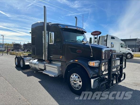 Peterbilt 567 وحدات الجر