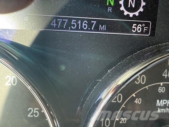 Peterbilt 567 وحدات الجر