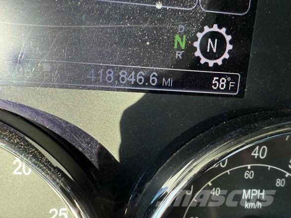 Peterbilt 567 وحدات الجر