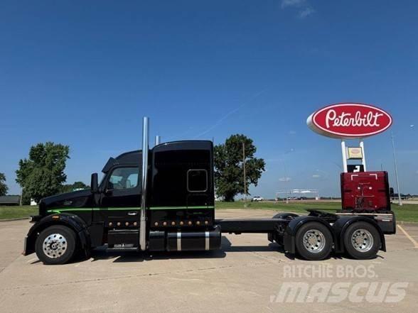Peterbilt 567 وحدات الجر
