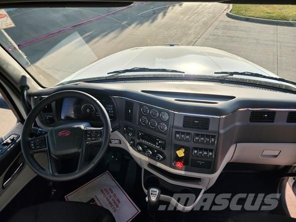 Peterbilt 567 وحدات الجر