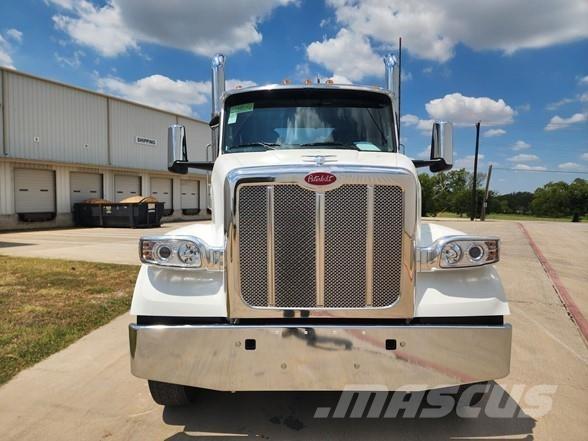Peterbilt 567 وحدات الجر