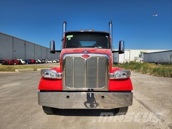 Peterbilt 567 وحدات الجر