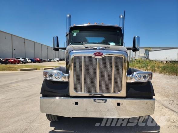 Peterbilt 567 وحدات الجر