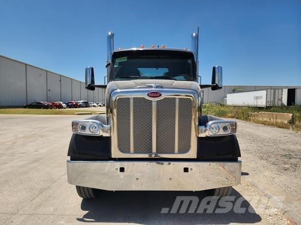 Peterbilt 567 وحدات الجر