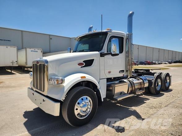 Peterbilt 567 وحدات الجر