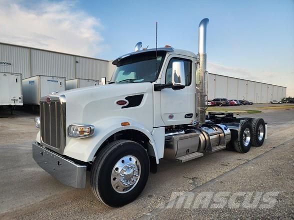 Peterbilt 567 وحدات الجر